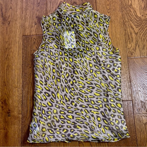 Theory Silk leopard print top - Picture 3 of 13